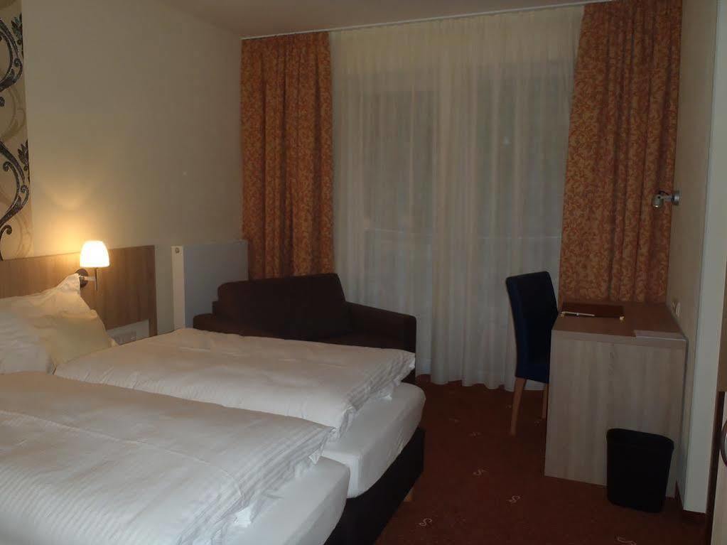 Schade'S Wohlfuehlhotel Selb Dış mekan fotoğraf