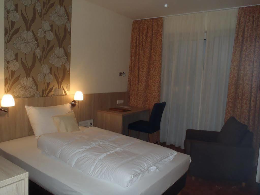 Schade'S Wohlfuehlhotel Selb Dış mekan fotoğraf