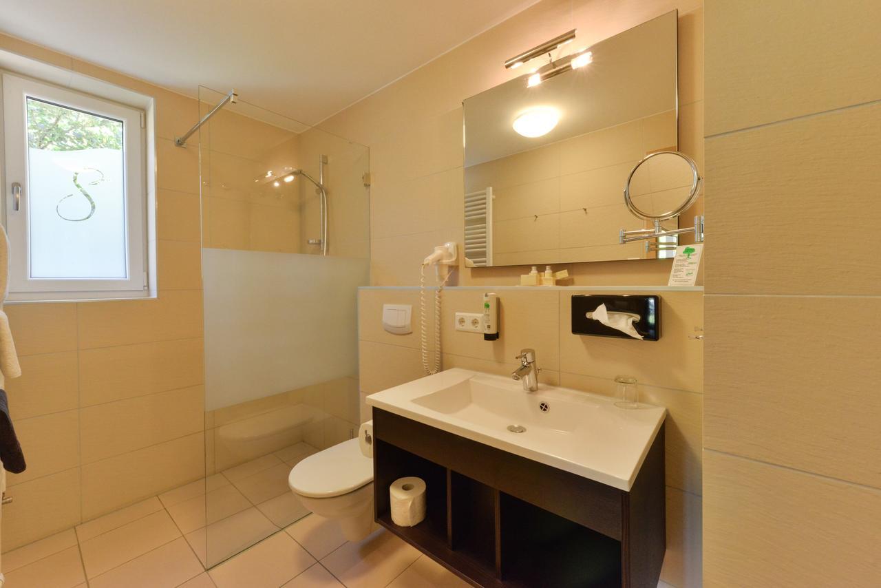 Schade'S Wohlfuehlhotel Selb Dış mekan fotoğraf
